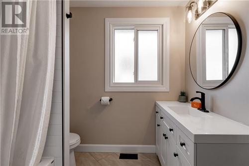 2016 Wiltshire, Greater Sudbury, ON - Indoor Photo Showing Bathroom