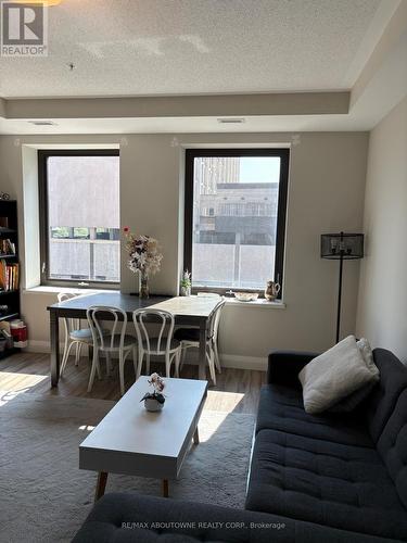 419 - 118 King Street E, Hamilton, ON - Indoor Photo Showing Living Room