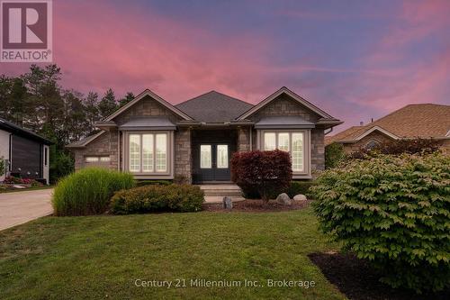 6 GLEN ABBEY COURT  Meaford, ON N4L 1Y4