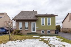 171 Rue Landreville  Saint-Sulpice, QC J5W 4E3