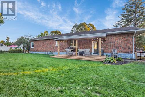 436 Broadway Street, Tillsonburg, ON - Outdoor With Exterior