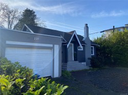 220 Coronation Ave  Duncan, BC V9L 2T2