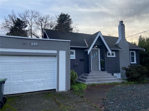 220 Coronation Ave, Duncan, BC 