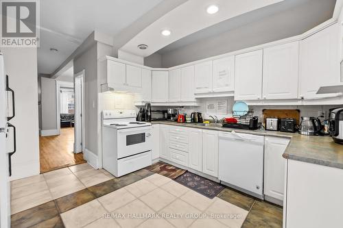 132 Beausoleil Drive, Ottawa, ON - Indoor Photo Showing Kitchen
