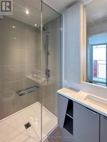 4607 - 3883 Quartz Road, Mississauga, ON - Indoor Photo Showing Bathroom