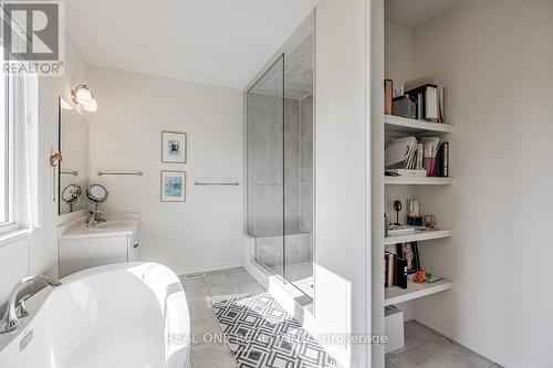 Upper - 3158 Carding Mill Trail, Oakville, ON - Indoor Photo Showing Bathroom