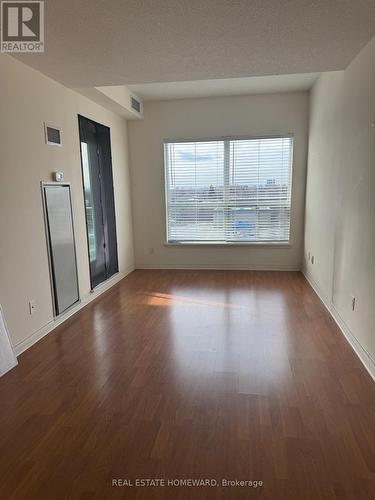 621 - 60 Fairfax Crescent, Toronto, ON - Indoor Photo Showing Other Room