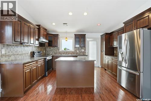 339 West Hampton Boulevard, Saskatoon, SK - Indoor Photo Showing Kitchen With Upgraded Kitchen