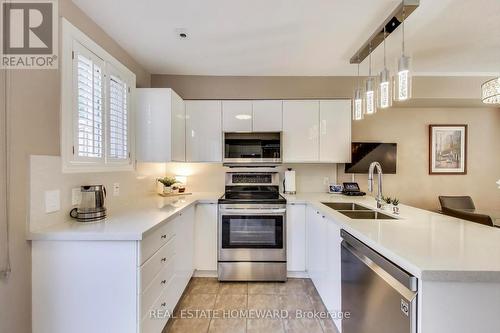 Renovated kitchen - 257 Milan Street, Toronto, ON - Indoor Photo Showing Kitchen With Double Sink With Upgraded Kitchen