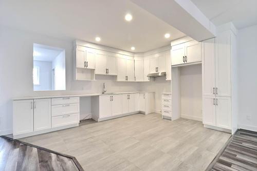 Dinette - 3717 Rue Wellington, Montréal (Verdun/Île-Des-Soeurs), QC - Indoor Photo Showing Kitchen