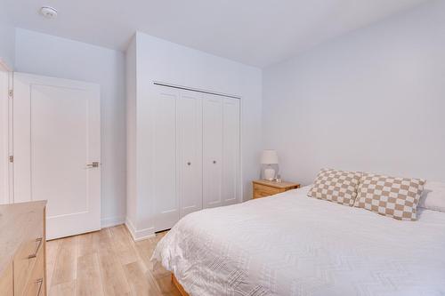 Bedroom - 12 Ch. Sisttie, La Pêche, QC - Indoor Photo Showing Bedroom