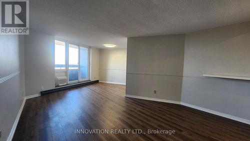 1406 - 2020 Jasmine Crescent, Ottawa, ON - Indoor Photo Showing Other Room