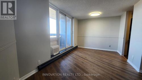 1406 - 2020 Jasmine Crescent, Ottawa, ON - Indoor Photo Showing Other Room