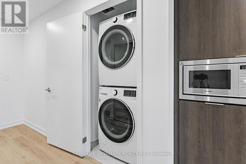 2612 - 395 Square One Drive, Mississauga, ON - Indoor Photo Showing Laundry Room