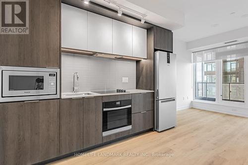 2612 - 395 Square One Drive, Mississauga, ON - Indoor Photo Showing Kitchen