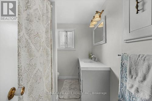 16 Melanie Crescent, Ottawa, ON -  Photo Showing Bathroom