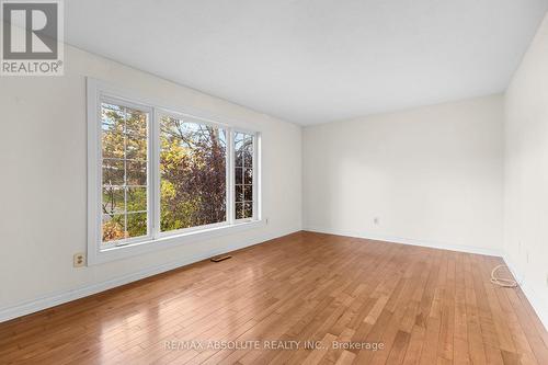 16 Melanie Crescent, Ottawa, ON - Indoor Photo Showing Other Room
