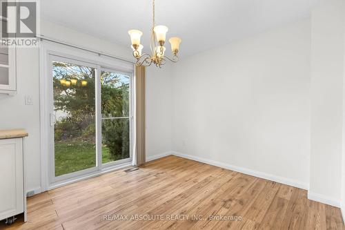 16 Melanie Crescent, Ottawa, ON - Indoor Photo Showing Other Room
