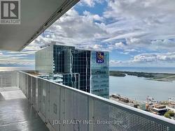 4210 - 88 HARBOUR STREET  Toronto, ON M5J 1B7