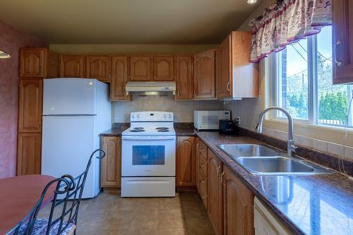 Cuisine - 7240 Rue Turner, Brossard, QC - Indoor Photo Showing Kitchen With Double Sink