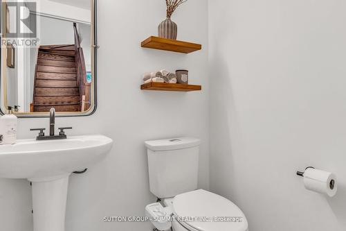 53 - 636 Evans Avenue S, Toronto, ON - Indoor Photo Showing Bathroom