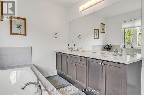 53 - 636 Evans Avenue S, Toronto, ON - Indoor Photo Showing Bathroom