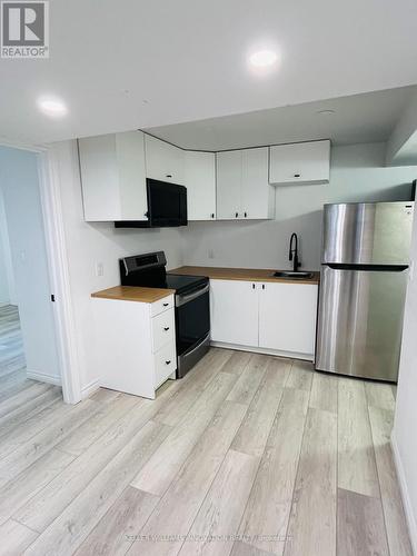 292 Freure Drive, Cambridge, ON - Indoor Photo Showing Kitchen