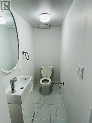 292 Freure Drive, Cambridge, ON - Indoor Photo Showing Bathroom