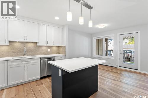 102 318 108Th Street, Saskatoon, SK - Indoor Photo Showing Kitchen With Upgraded Kitchen
