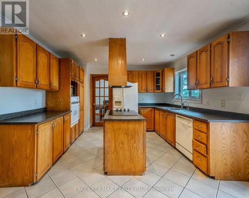 2086 Solina Road, Clarington, ON - Indoor Photo Showing Kitchen