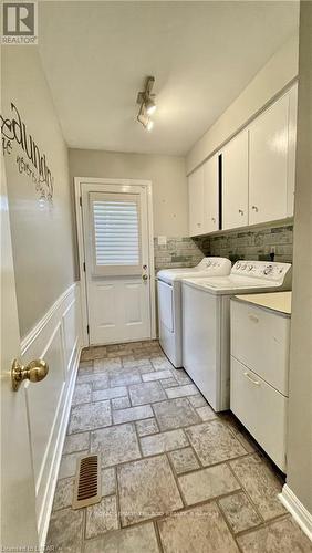 Main Level & Second Floor - 867 Viscount Road S, London South (South N), ON 