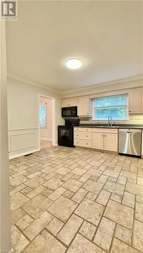 Main Level & Second Floor - 867 Viscount Road S, London South (South N), ON 