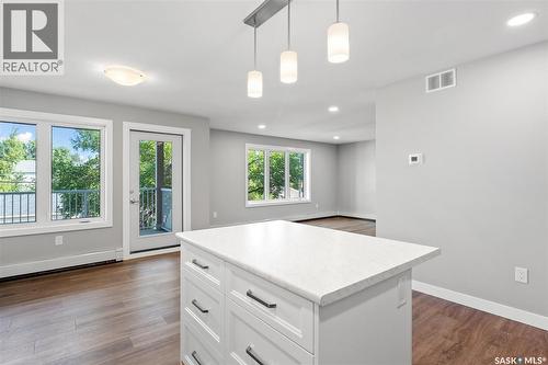 202 318 108Th Street W, Saskatoon, SK - Indoor