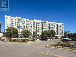 810 - 30 HARDING BOULEVARD W  Richmond Hill, ON L4C 9M3