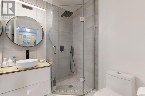 2001 - 188 Doris Avenue, Toronto, ON - Indoor Photo Showing Bathroom