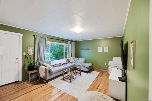 5742 Menzies Rd, Duncan, BC 