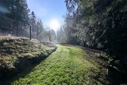 5742 Menzies Rd, Duncan, BC 