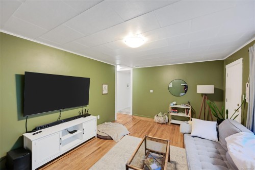 5742 Menzies Rd, Duncan, BC 