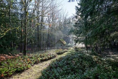 5742 Menzies Rd, Duncan, BC 