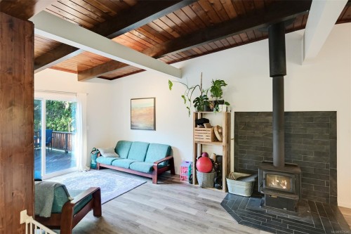 5742 Menzies Rd, Duncan, BC 