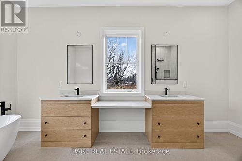 1109 2Nd Line, Innisfil, ON - Indoor Photo Showing Bathroom