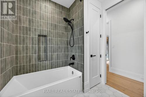 1109 2Nd Line, Innisfil, ON - Indoor Photo Showing Bathroom
