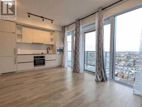 2007 - 1285 Dupont Street, Toronto, ON - Indoor Photo Showing Kitchen
