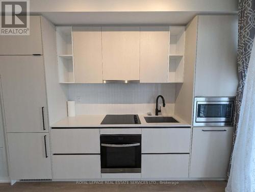 2007 - 1285 Dupont Street, Toronto, ON - Indoor Photo Showing Kitchen