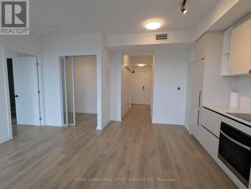 2007 - 1285 Dupont Street, Toronto, ON - Indoor Photo Showing Kitchen
