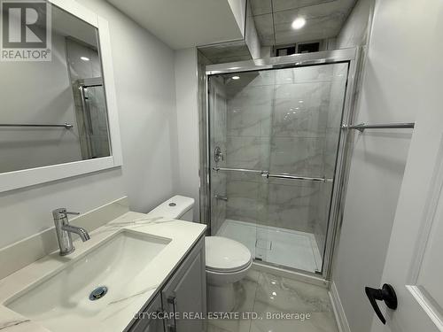 5582 Meadowcrest Avenue, Mississauga, ON - Indoor Photo Showing Bathroom