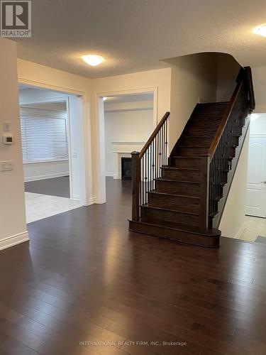 221 Etheridge Avenue N, Milton, ON - Indoor