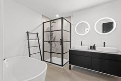 Salle de bains attenante à la CCP - 