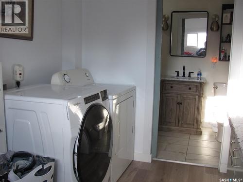 314 Main Street E, Langham, SK - Indoor Photo Showing Laundry Room