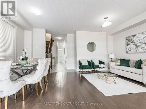 . - 6 Quinton Ridge, Brampton, ON - Indoor